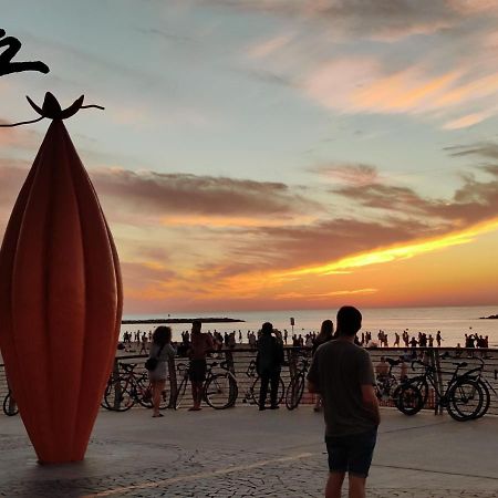 Central Stay Tlv Beachfront Tel-Aviv Kültér fotó